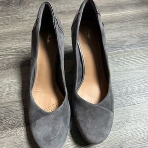 Clarks Gray Flats Elegant Suede Loafers